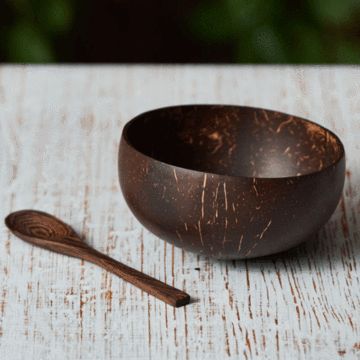 Natural Coconut Bowl & Wooden Spoon Set - Handmade Coconut Bowl  I Smoothie Bowl & Acai Bowl I Ideal Vegan Gifts for Breakfast, Soup, Pasta, Salad and Desserts